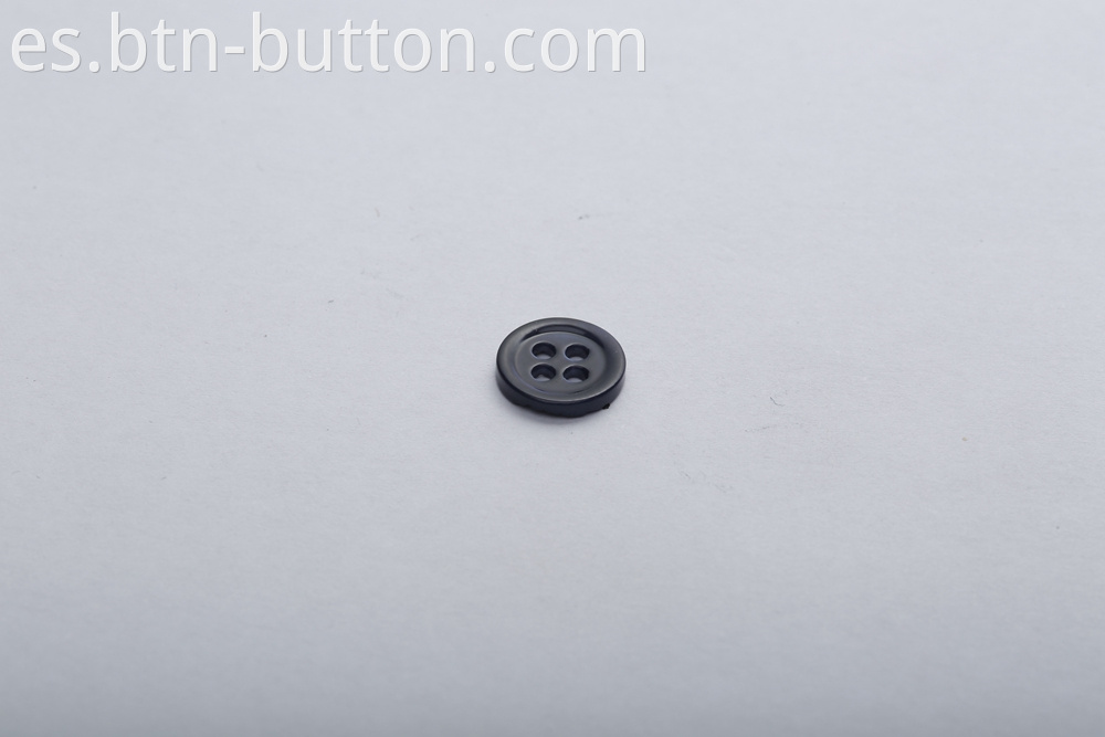 Shell buttons are used in knitted sweaters